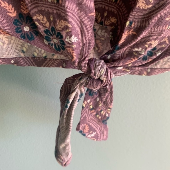 MUDD Junior's Purple Print Tie Front Crop Top size XS - Picture 5 of 8